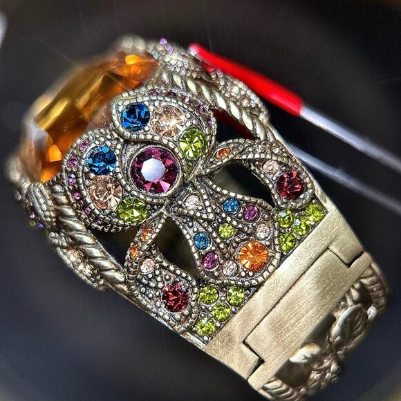 Stunning Heidi Daus Citrine Colored Statement Cuff - Picture 4 of 9